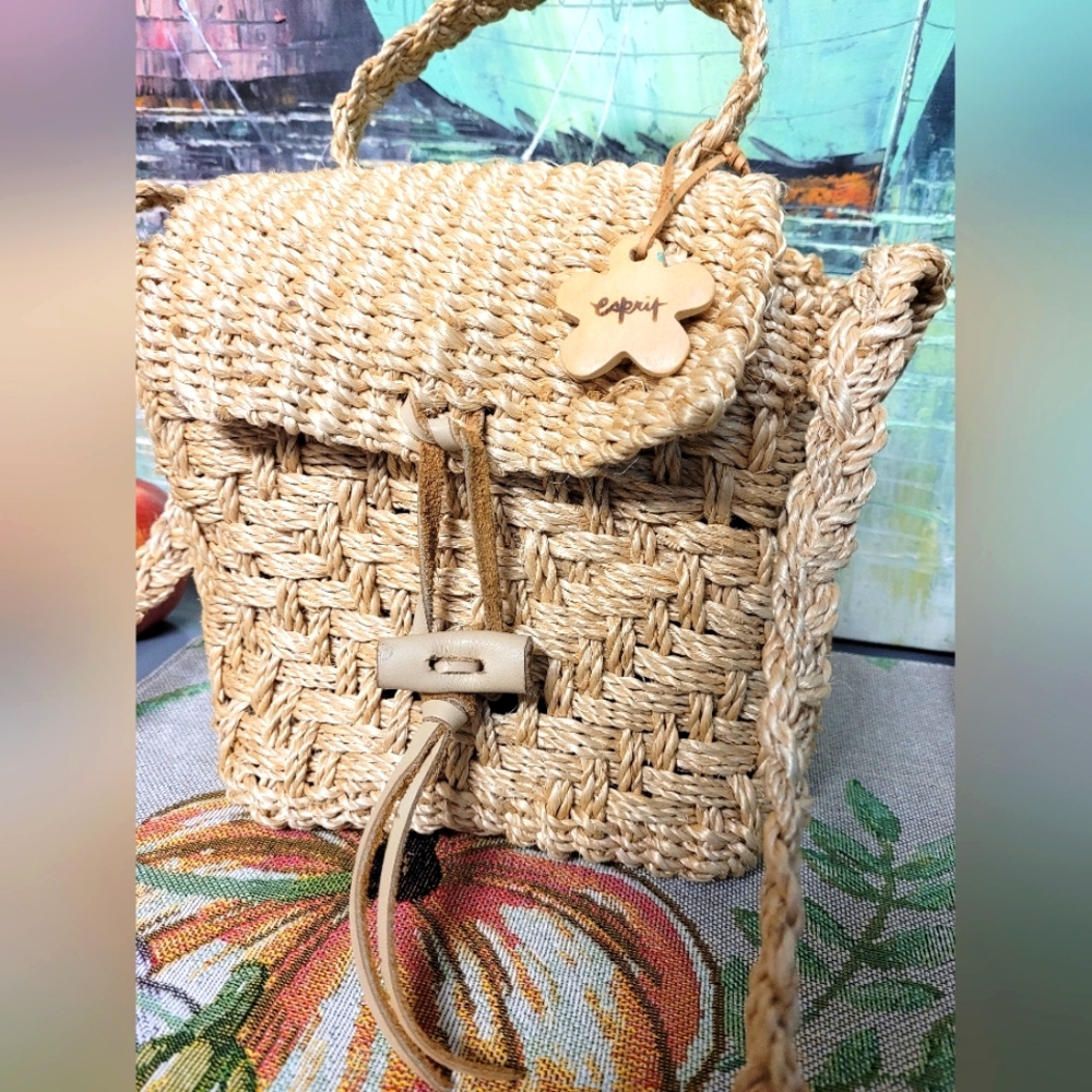 Esprit VTG Esprit Woven Natural Fiber Crossbody - Women